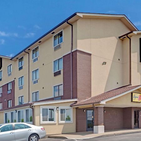 Super 8 By Wyndham Nashville/ Dntn/ Opryland Area Екстер'єр фото
