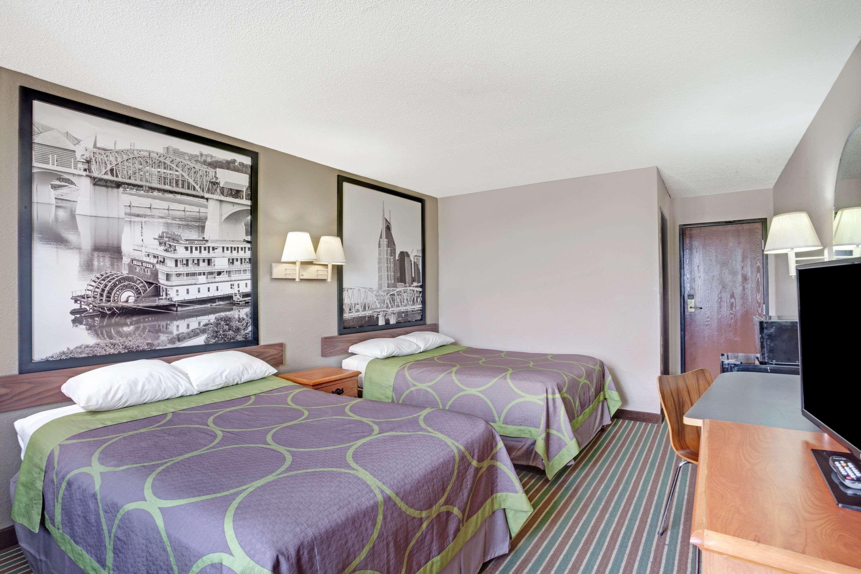 Super 8 By Wyndham Nashville/ Dntn/ Opryland Area Екстер'єр фото
