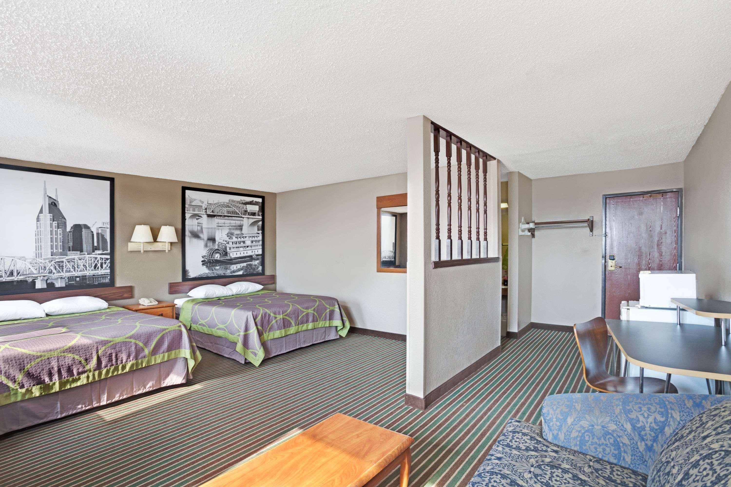 Super 8 By Wyndham Nashville/ Dntn/ Opryland Area Екстер'єр фото