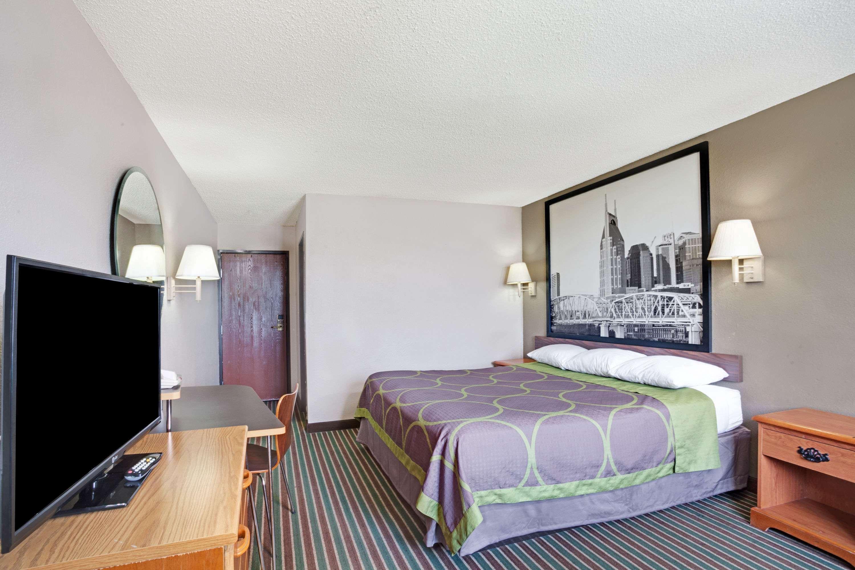 Super 8 By Wyndham Nashville/ Dntn/ Opryland Area Екстер'єр фото