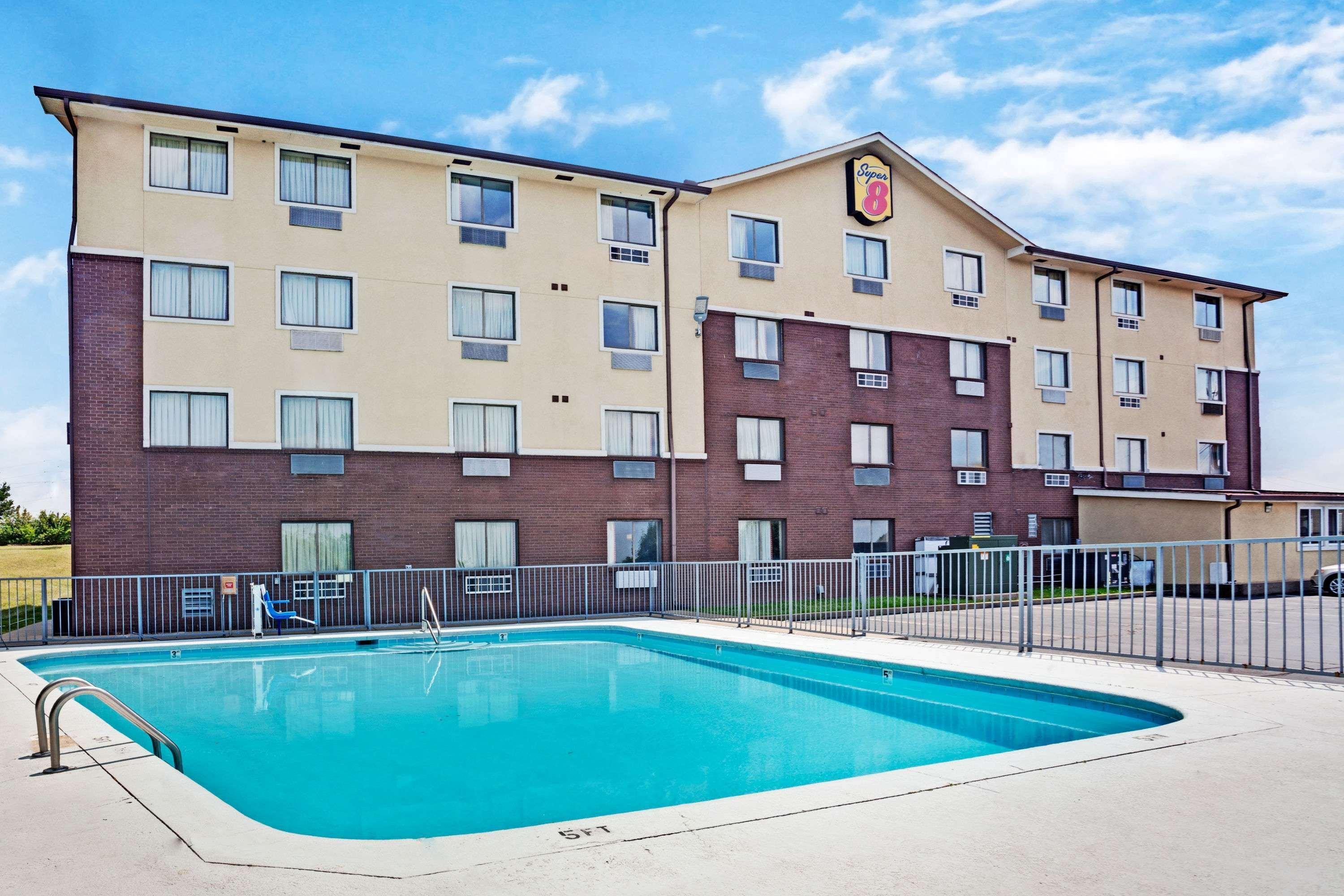Super 8 By Wyndham Nashville/ Dntn/ Opryland Area Екстер'єр фото
