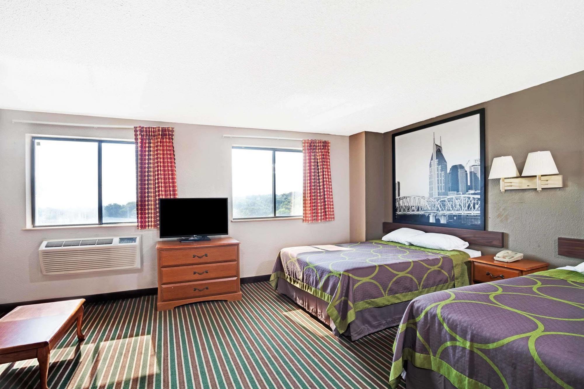 Super 8 By Wyndham Nashville/ Dntn/ Opryland Area Екстер'єр фото